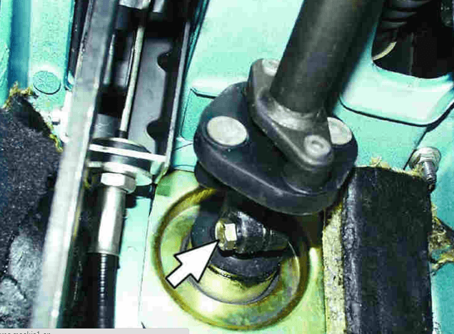 Рулевая тяга ВАЗ 2114 - замена основные поломки особенности ремонта